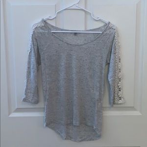Cute Blouse/Tee - XS